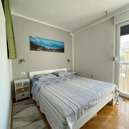 Appartamento Tina Zara Esterno foto