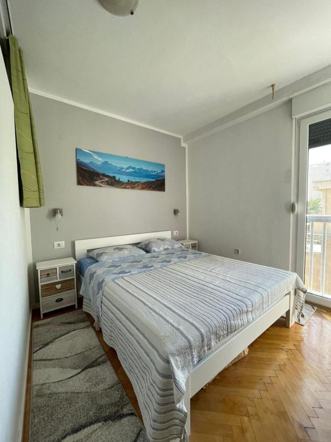 Appartamento Tina Zara Esterno foto
